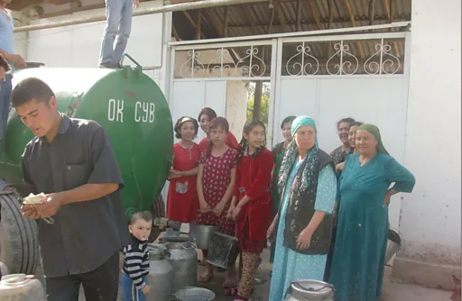 Tabiatda biseksuallar Xotinining uy qurilishi porno suratga olish