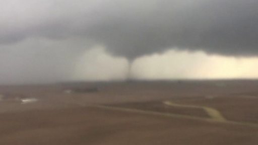 Tornadoes Kill Three Across US Midwest - BBC News