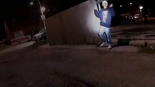 Adam Toledo: el video de un policía que mata a un adolescente de 13 años  que tenía las manos en alto que causa indignación en . - BBC News Mundo