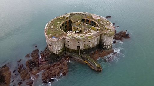 Stack Rock Fort: Victorian island reclaimed by nature - BBC News