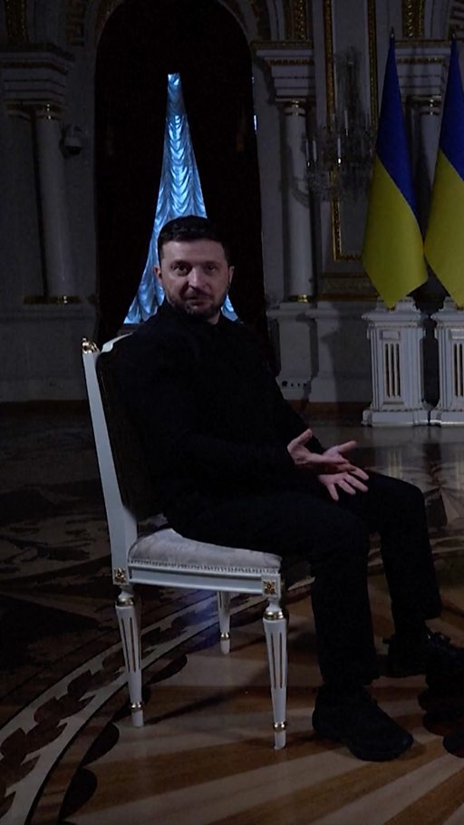 Bir teshikda ikki siklar video