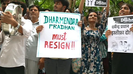 प्रदर्शन के लिए जंतर मंतर पहुंच रहे लोग, कैसा है हाल?