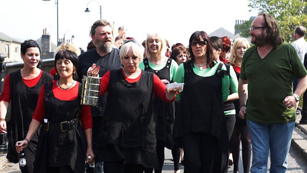Fat rascal buns recipe - BBC Food