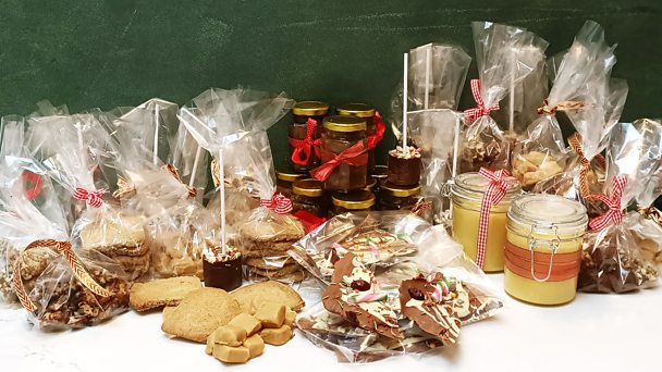 Christmas dinner hacks to reduce your energy spend - BBC Food