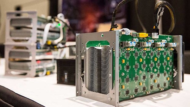 Bitcoin: What is it and how do you use it? - BBC Bitesize