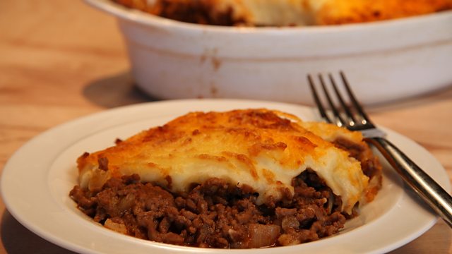 bbc-one-operation-hospital-food-with-james-martin-cottage-pie