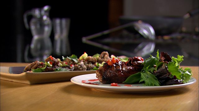 Crispy fragrant duck with pickled radish salad-image