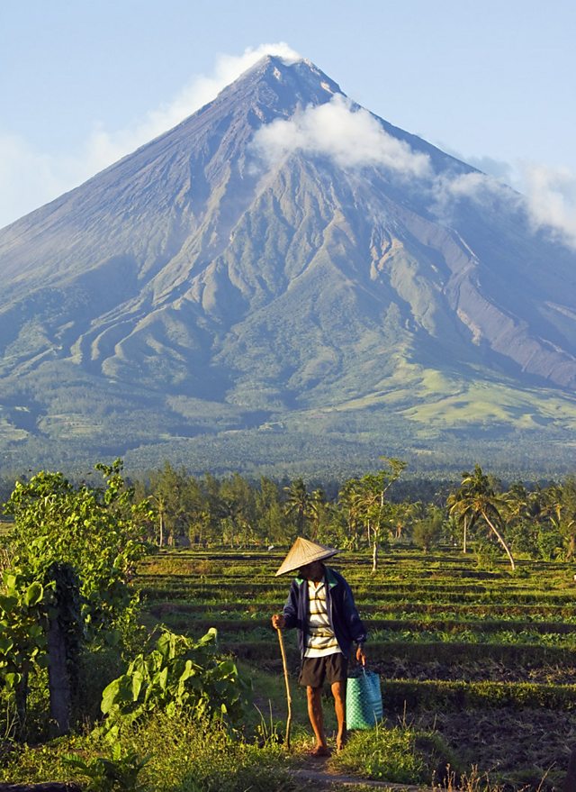 benefits of volcano tourism