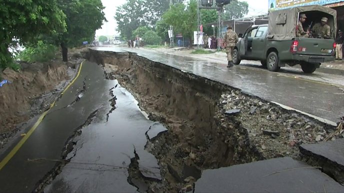 Philippines Hit By Deadly Earthquake In South Bbc News