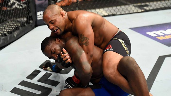 Ufc Rumble Retires After Cormier Retains Title And Kneegate Mars Mousasi Victory Bbc