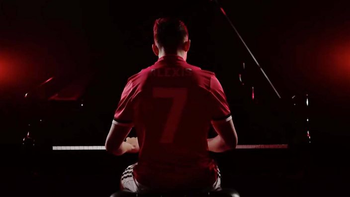 Alexis Sanchez on the piano