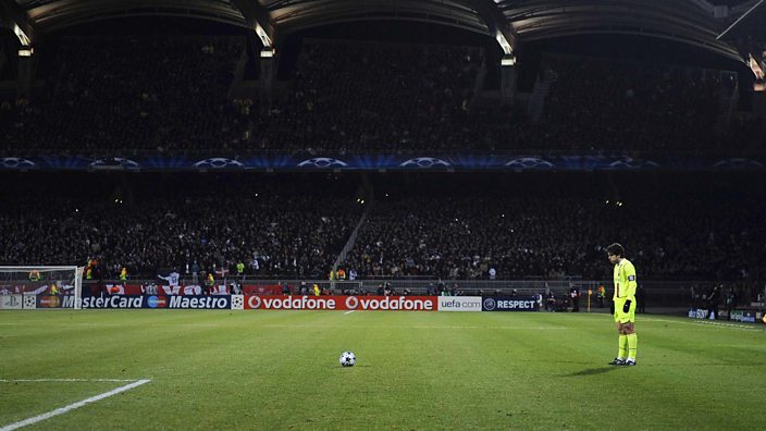 Juninho lines up a free-kick