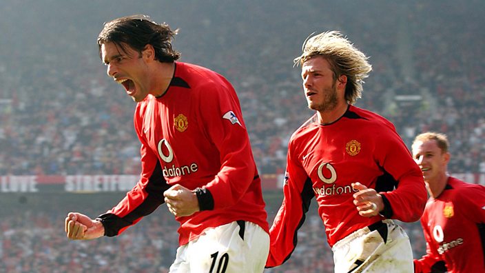 Van Nistelrooy celebrates with David Beckham