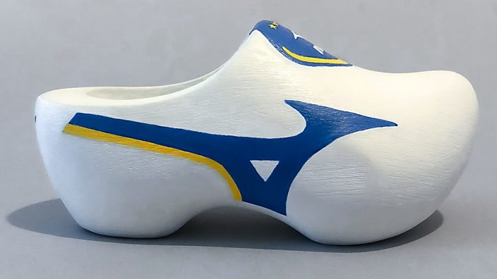 Mizuno Wave Cup