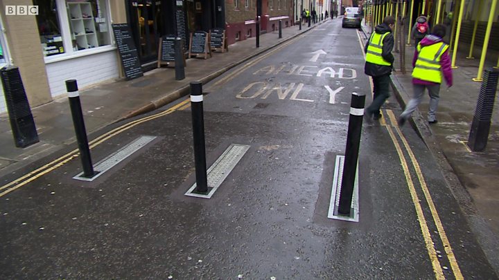 Watch Central London School Closes Road For Rush Hour Drop Offs