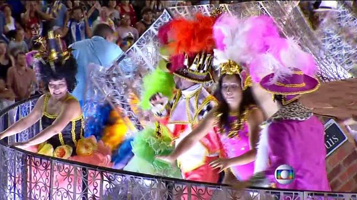 Rio Carnival Marred By Fresh Accident As Float Collapses Bbc News