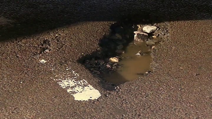 Potholes 'the talk of the canteen' - BBC News