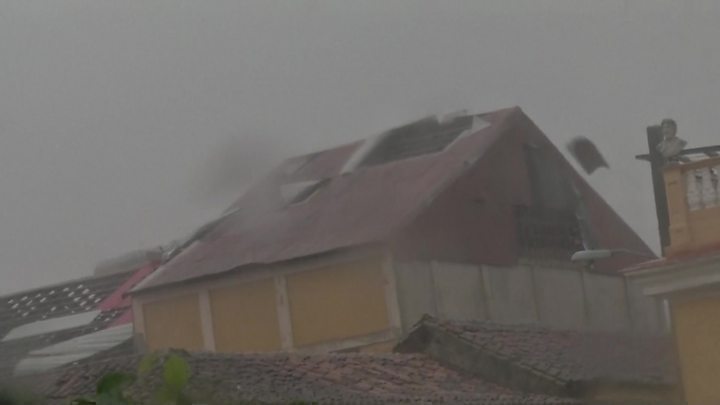 p05fll02 "Está todo destruido, no queda nada": así es la devastación en la costa norte de Cuba tras el paso del poderoso huracán Irma