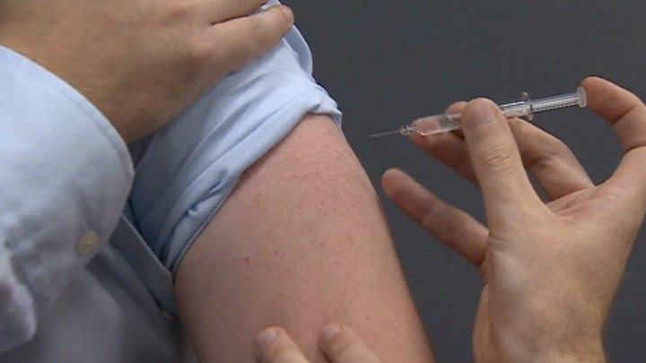 free-flu-vaccines-for-care-staff-and-more-younger-children-bbc-news