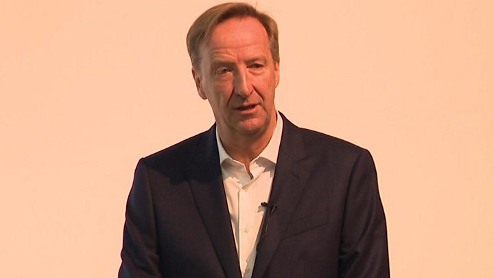 Alex Younger: MI6 chief questions China's role in UK tech sector - BBC News