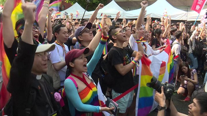 Taiwan Gay Marriage Parliament Legalises Same-Sex Unions -9620