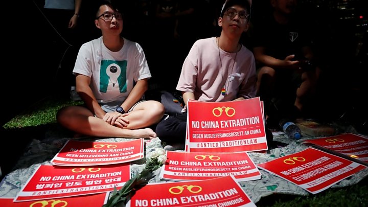 Hong Kong Extradition Protest Mounts As Controversial Bill Debated 4873
