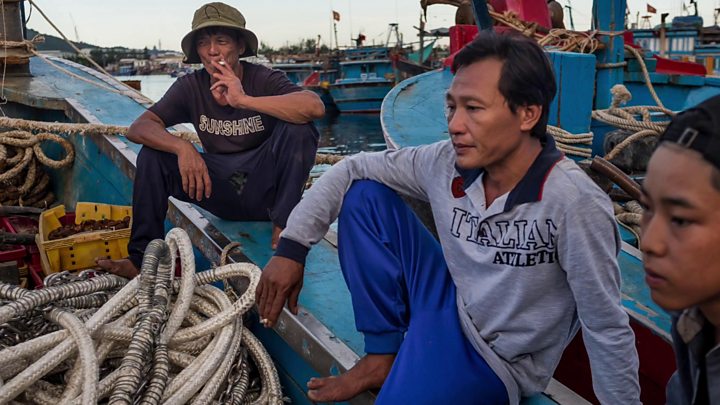 Bãi Tư Chính: Nhận thức của người dân VN 'đã cao hơn trước' - BBC ...