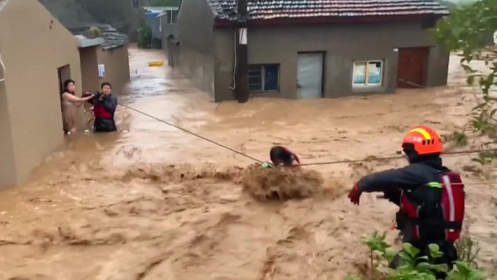 ÐÐ°ÑÑÐ¸Ð½ÐºÐ¸ Ð¿Ð¾ Ð·Ð°Ð¿ÑÐ¾ÑÑ China Typhoon Lekima: 44 killed in eastern China after landslide and floods