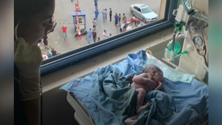 Mother in labour during Beirut blast