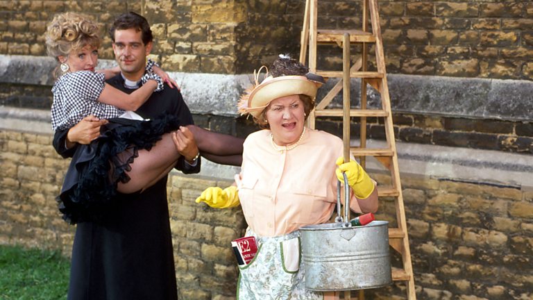 BBC One Keeping Up Appearances, Series 2, Singing for Emmet, Lady of