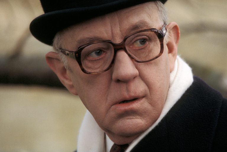 BBC Arts - Books Features - The Nine Secrets of John le Carré