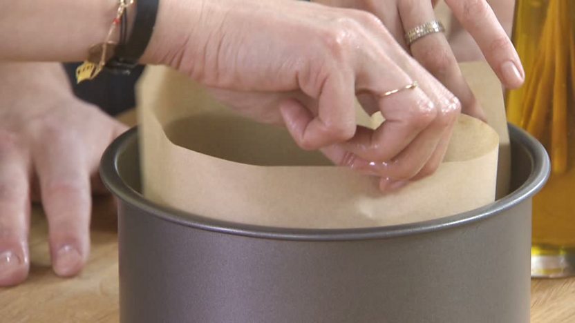 How to line a cake tin sale