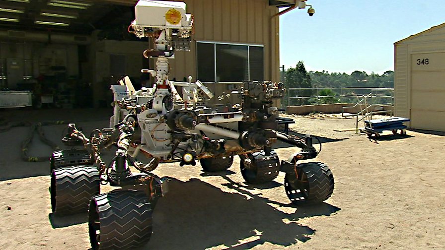 BBC News Click, 04/10/2014 GMT, Up close with Curiosity Mars rover