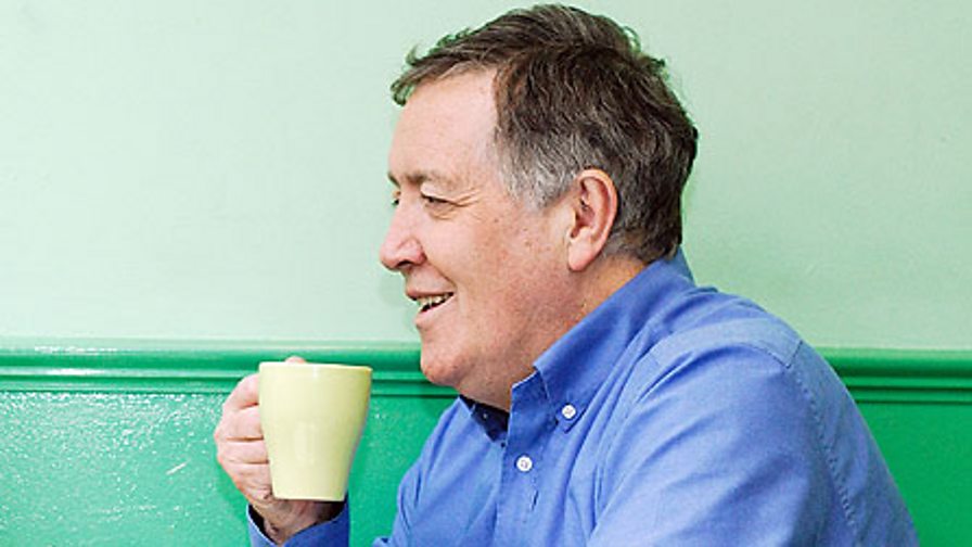 BBC Radio Cymru Hywel Gwynfryn