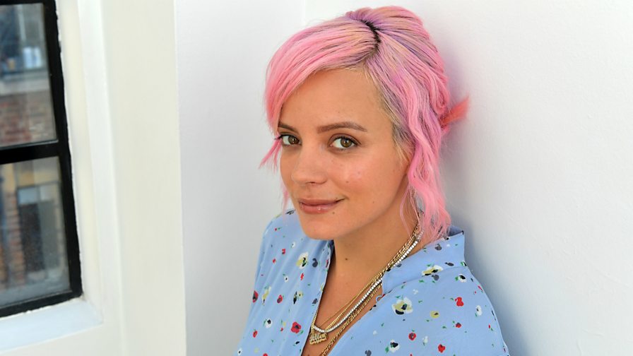 BBC - How the 2000s’ biggest pop stars became masters of social media