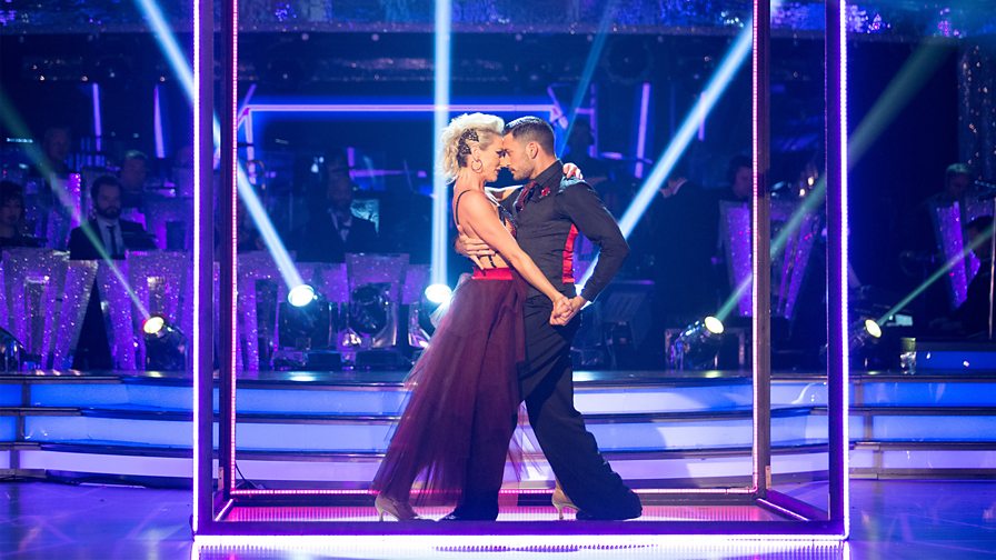 bbc-one-strictly-come-dancing-faye-tozer
