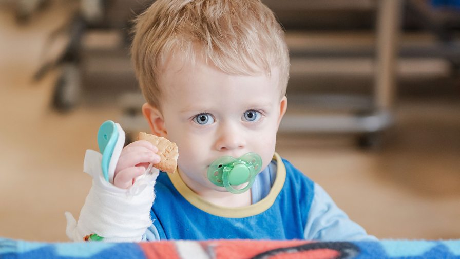 BBC One Children's Ward, Series 2, Episode 1, The children's ward at