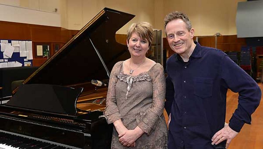 sax and dotty show presenter help sax and dotty show presenter help
