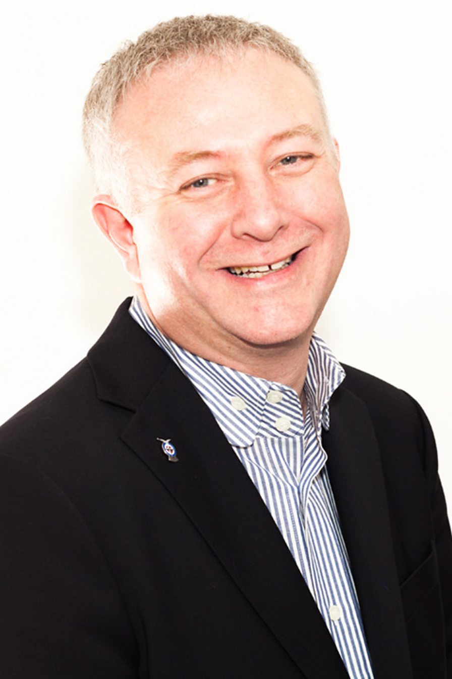 BBC One Bargain Hunt Colin Young