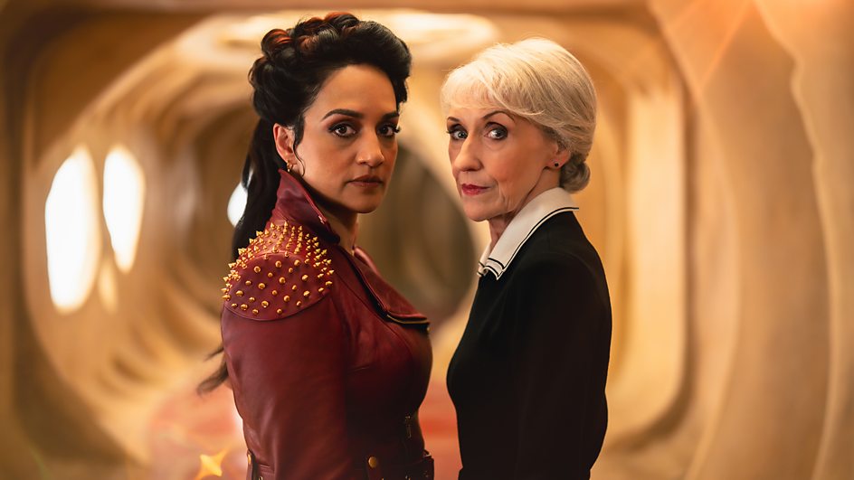 Anita Dobson and Archie Punjabi as The Rani