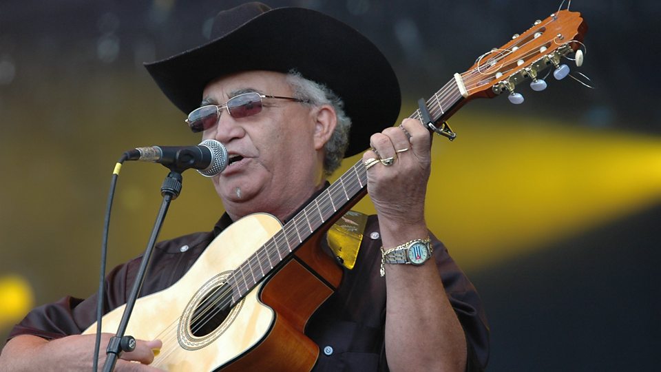 Eliades Ochoa