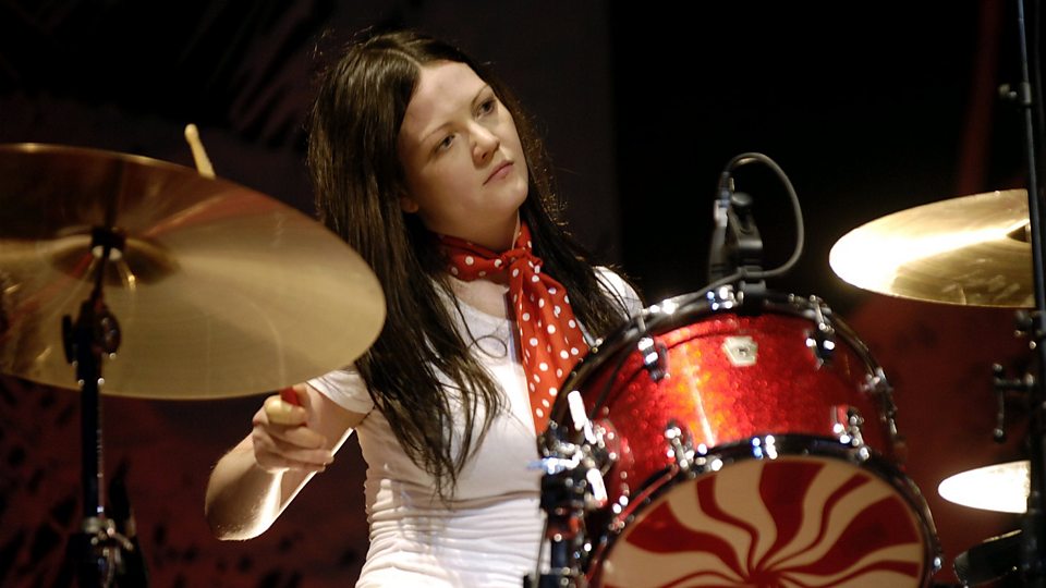 What happened to meg white, White Stripes' Jack White honors Meg White ...