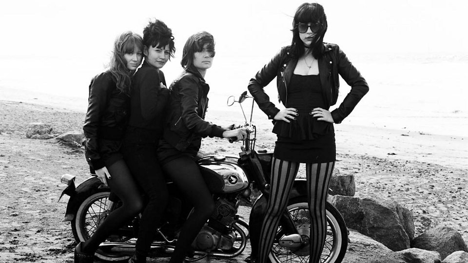 Dum Dum Girls
