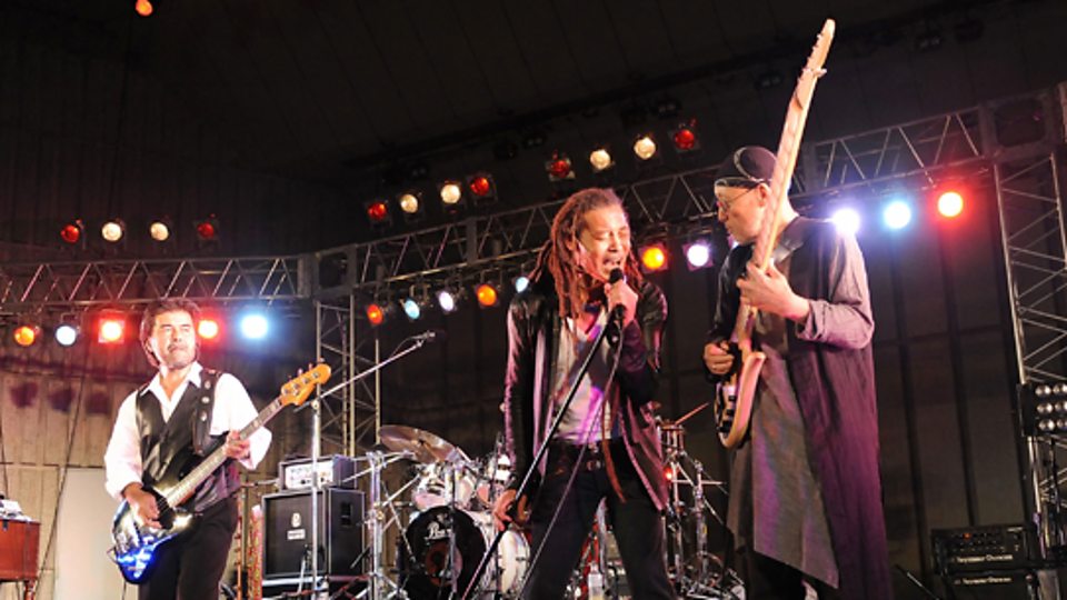 Flower Travellin’ Band