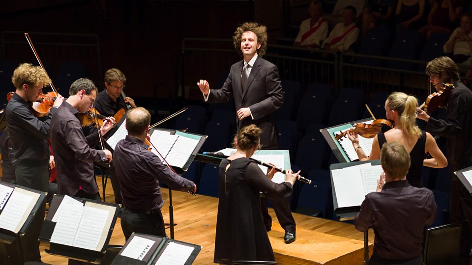 Aurora Orchestra