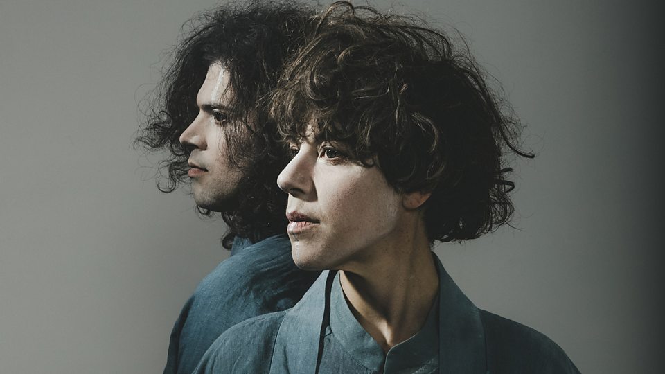 tUnE-yArDs