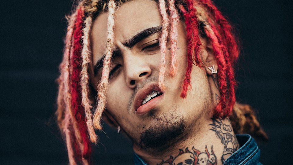 Lil Pump No one recognises rapper on busy Japan street