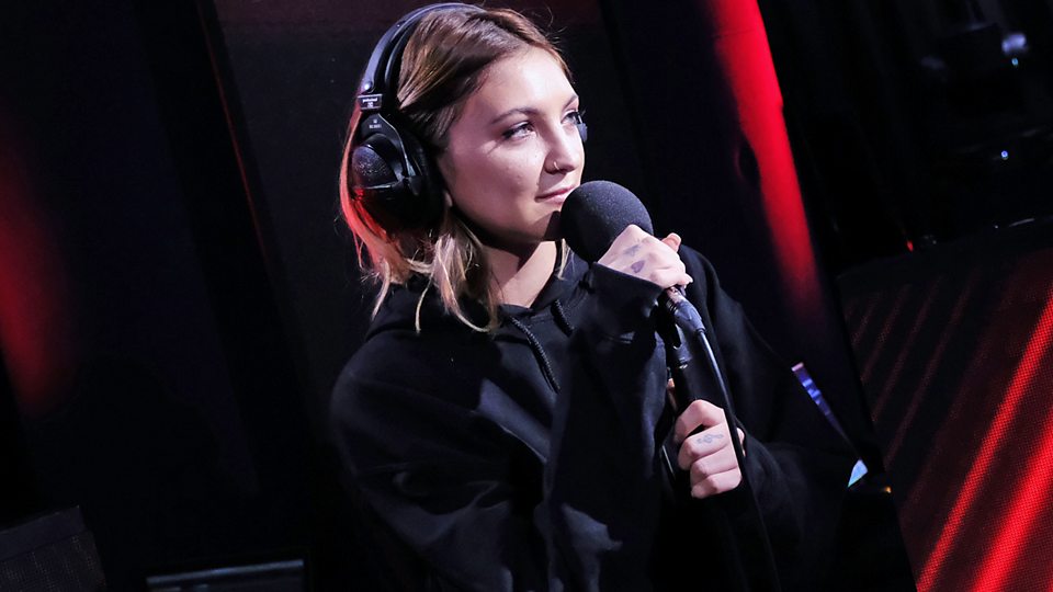 Julia Michaels