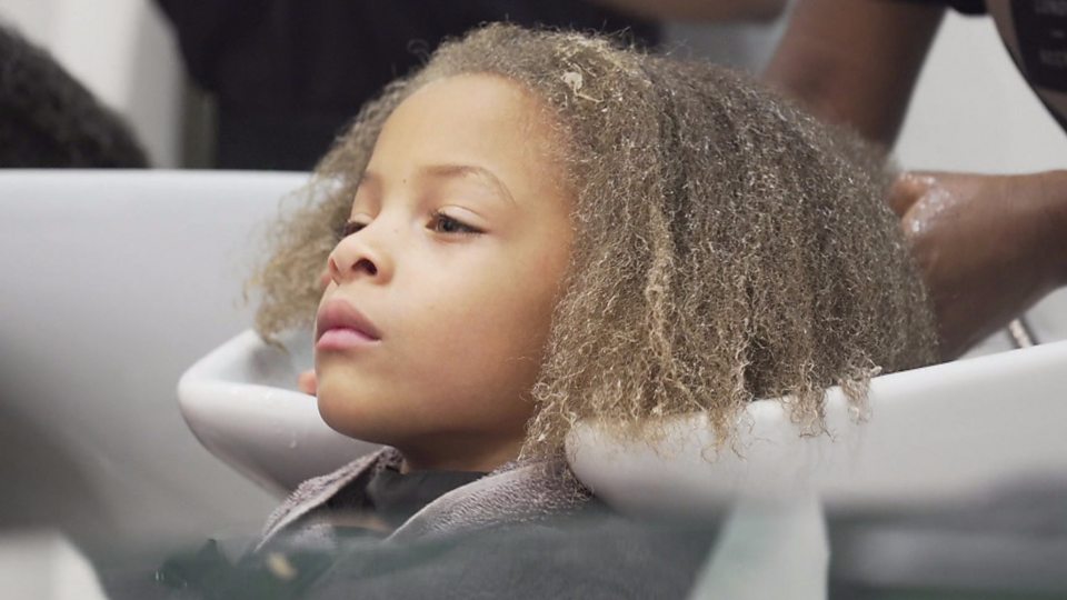 Afro Hair How Black Finns Are Taking On Racism Bbc News