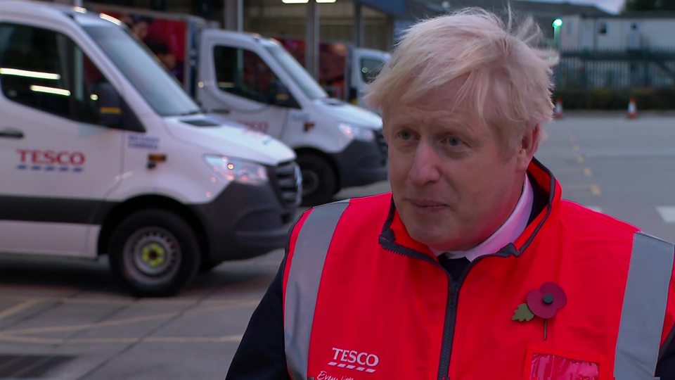 Boris Johnson: "Anti-vax er totalt nonsens er totalt nonsens, du bør helt sikkert få en vaccine."